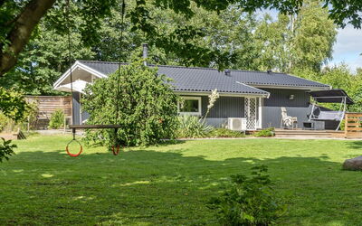 Maiken - 1.5Km from the Sea