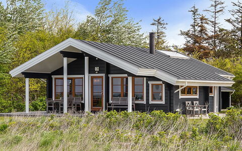 Stacie - 10M from the Sea: Domicile, Chalet, Porche, Siding, Ferme, Structure En Plein Air