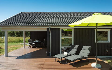 Aksel - 150M from the Sea: Ombre, Mobilier De Jardin, Plate-Forme, Tache De Bois, Conception, Chaise, Dur, Patio, Cour, Porche