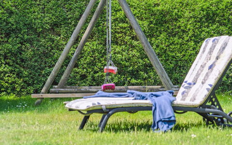 Amy - 150M from the Sea: Loisir, Des Loisirs, Pelouse, Ombre, Jardin, Parc, Mobilier De Jardin, Vacances