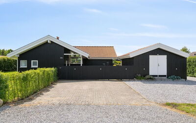 Dyrken - 200M from the Sea