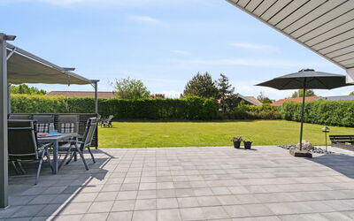 Dyrken - 200M from the Sea