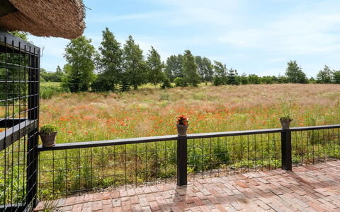 Maileen - 2.1Km to the Fjord: Domicile, Toit, Maison, Chalet, Biens, Porte, Porche, Siding, Ferme, Ombre