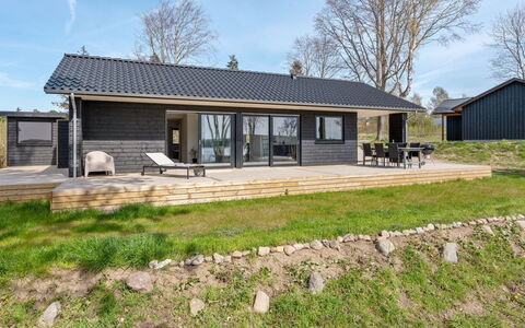 Haley - 150M from the Sea: Bois, Toit, Architecture, Domicile, Maison, Chalet, Siding, Dur, Pente, Biens