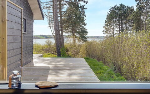 Haley - 150M from the Sea: Bois, Toit, Architecture, Domicile, Maison, Chalet, Siding, Dur, Pente, Biens