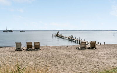 Gunlef - 50M from the Sea