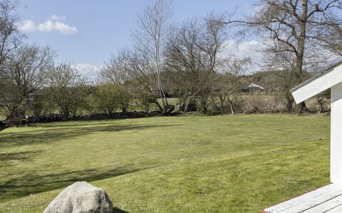 Guthki - 275M from the Sea: Herbe, Arbre, Branche, Prairie, Arbuste, Paysage, Jardin, Lot Terre, Pelouse, Plaine