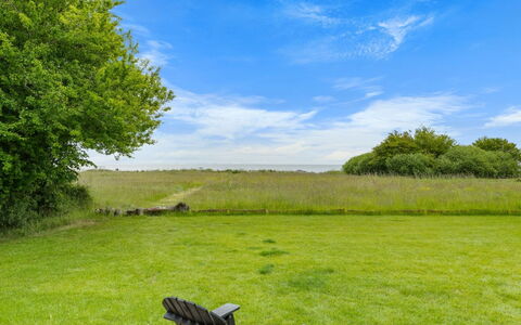 Mato - 100M from the Sea: Ciel, Bleu, Vert, Herbe, Environnement Naturel, Prairie, Paysage Naturel, Plaine, Paysage, Été