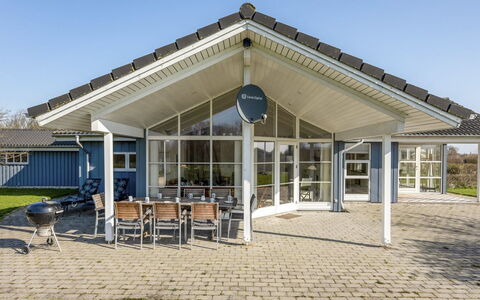 Bara - 600M from the Sea: Piscine, Mobilier De Jardin, Meubles, Recours, Dalle, Eco Hôtel, Ombre, Chaise, Loisir, Biens