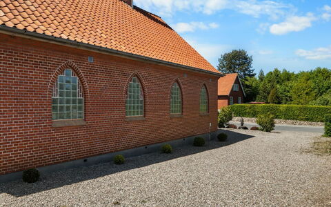 Frothi - 550M from the Sea: Maison, Domicile, Toit, Zone Résidentielle, Chalet, Biens, Ferme, Pelouse, Aménagement Paysager, Siding