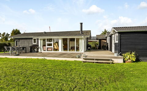 Florina - 700M from the Sea: Maison, Toit, Domicile, Chalet, Biens, Ferme, Villa, Porche, Siding