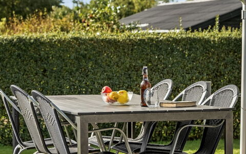 Florina - 700M from the Sea: Maison, Toit, Domicile, Chalet, Biens, Ferme, Villa, Porche, Siding