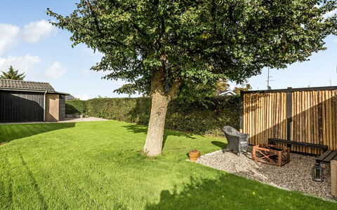 Florina - 700M from the Sea: Maison, Toit, Domicile, Chalet, Biens, Ferme, Villa, Porche, Siding