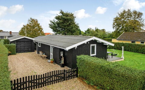 Florina - 700M from the Sea: Maison, Toit, Domicile, Chalet, Biens, Ferme, Villa, Porche, Siding
