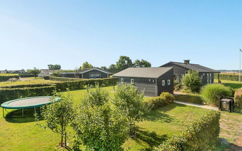 Myrte - 500M from the Sea: Maison, Toit, Domicile, Chalet, Biens, Ferme, Villa, Porche, Siding