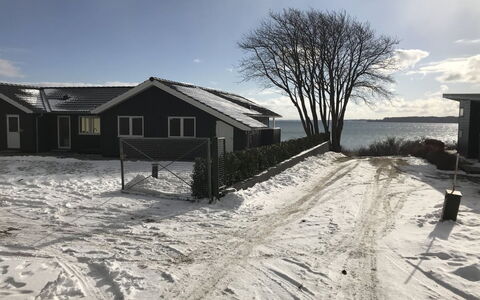 Lander - 20M from the Sea: Maison, Toit, Domicile, Chalet, Biens, Ferme, Villa, Porche, Siding
