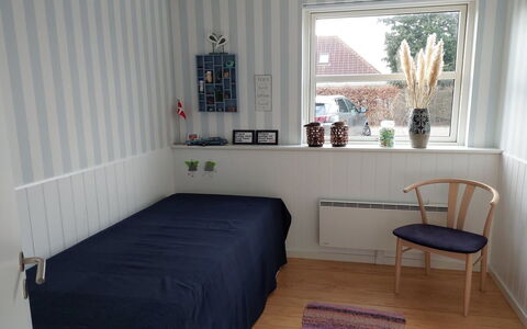 Greth - 500M from the Sea: Mur, Design Intérieur, Bois, Meubles, Sol, Textile, Sol, Chambre, Pièce, Lit
