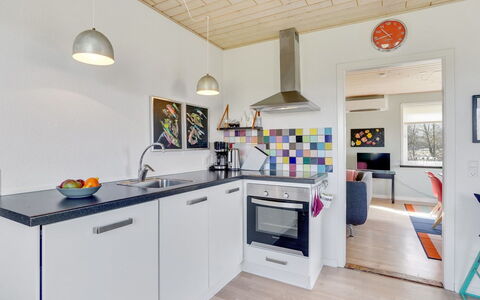 Ewelina - 15Km from the Sea: Design Intérieur, Sol, Cuisine, Plafond, Sol, Bois, Meubles, Pièce, Principaux Appliance, Comptoir