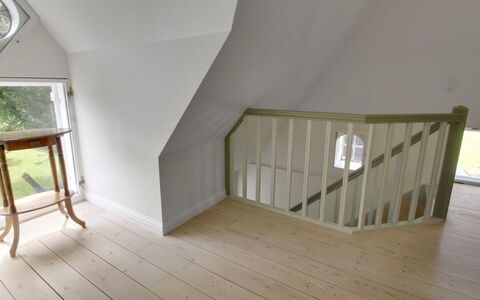 Ingulf - 18Km from the Sea: Bleu, Arbuste, Chalet, Couverture De Sol, Jardin, Biens, Ombre, Aménagement Paysager, Ferme, Eco Hôtel