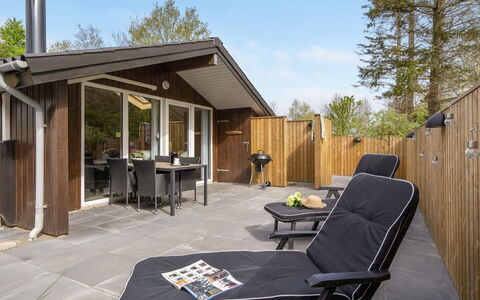 Kea - 30Km from the Sea: Bois, Domicile, Maison, Toit, Chalet, Siding, Porche, Dur, Porte, Plate-Forme