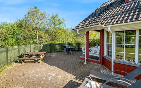 Liam - 800M to the Fjord: Herbe, Arbuste, Maison, Jardin, Domicile, Chalet, Lot Terre, Pelouse, Couverture De Sol