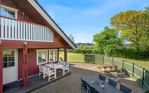 Liam - 800M to the Fjord: Herbe, Arbuste, Maison, Jardin, Domicile, Chalet, Lot Terre, Pelouse, Couverture De Sol