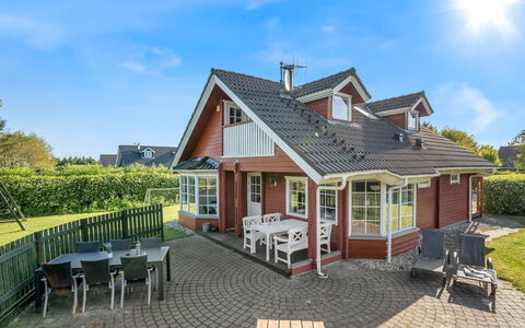 Liam - 800M to the Fjord: Herbe, Arbuste, Maison, Jardin, Domicile, Chalet, Lot Terre, Pelouse, Couverture De Sol