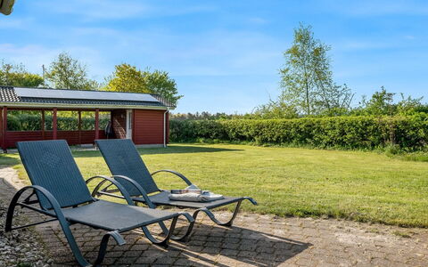 Liam - 800M to the Fjord: Herbe, Arbuste, Maison, Jardin, Domicile, Chalet, Lot Terre, Pelouse, Couverture De Sol