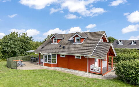 Liam - 800M to the Fjord: Herbe, Arbuste, Maison, Jardin, Domicile, Chalet, Lot Terre, Pelouse, Couverture De Sol