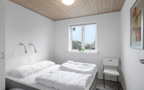 Tydkil - 300M to the Fjord: Maison, Chalet, Toit, Domicile, Siding, Biens, Ferme, Batiments Jardin, Pelouse, Jardin