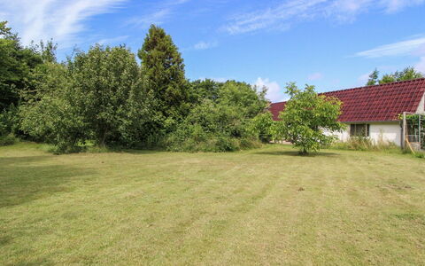 Malene - 700M to the Fjord: Toit, Maison, Domicile, Chalet, Siding, Biens, Allée, Batiments Jardin, Cour, Cabanon