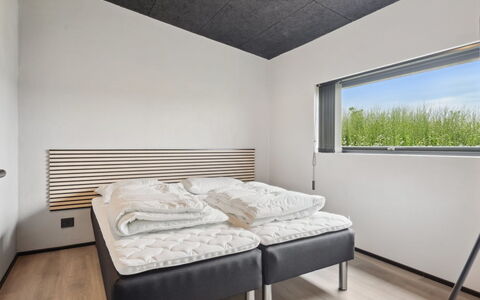Anelle - 500M from the Sea: Plafond, Design Intérieur, Chambre, Pièce, Lit, Cadre De Lit, Luminaire, Literie, Conception