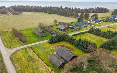 Engeline - 300M to the Fjord: Domicile, Chalet, Siding, Dur, Ombre, Planche, Conception, Biens, Porche, Plate-Forme