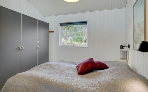 Ljupka - 1Km from the Sea: Chambre, Plafond, Bois, Design Intérieur, Lit, Drap De Lit, Literie, Sol, Sol, Éclairage