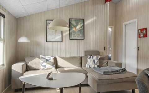 Mettemarie - 800M from the Sea: Meubles, Design Intérieur, Sol, Mur, Sol, Bois, Canapé, Plafond, Salon, Pièce