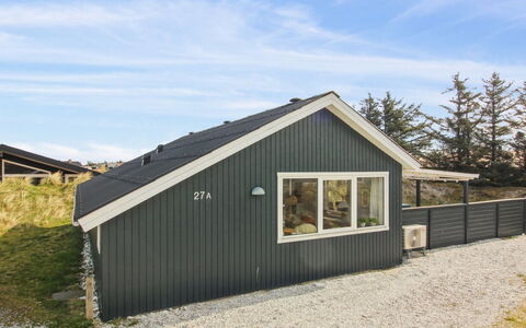 Madsen - 500M from the Sea: Toit, Plaine, Lot Terre, Zone Rurale, Domicile, Biens, Champ, Chalet, Pelouse, Banlieue