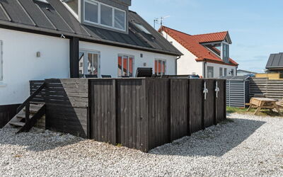 Thilla - 100M from the Sea