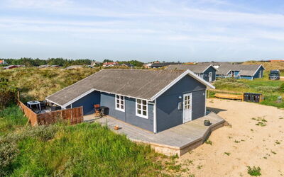 Wulfhard - 400M from the Sea