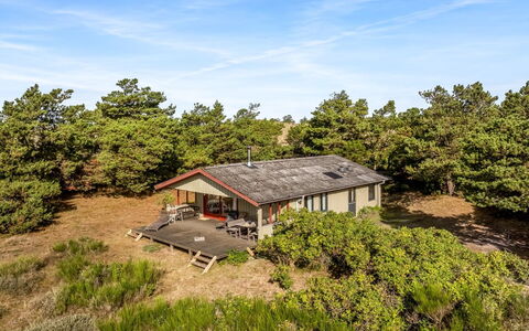 Atreju - 2Km from the Sea: Chalet, Domicile, Maison, Toit, Porche, Biens, Siding, Batiments Jardin, Ferme, Cour