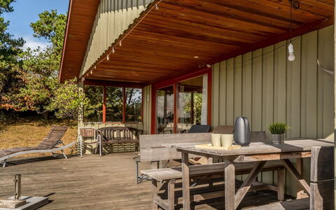 Atreju - 2Km from the Sea: Chalet, Domicile, Maison, Toit, Porche, Biens, Siding, Batiments Jardin, Ferme, Cour