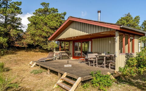 Atreju - 2Km from the Sea: Chalet, Domicile, Maison, Toit, Porche, Biens, Siding, Batiments Jardin, Ferme, Cour