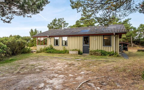 Atreju - 2Km from the Sea: Chalet, Domicile, Maison, Toit, Porche, Biens, Siding, Batiments Jardin, Ferme, Cour
