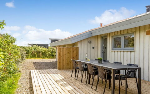 Sulevi - 200M to the Fjord: Chalet, Domicile, Maison, Toit, Porche, Biens, Siding, Batiments Jardin, Ferme, Cour