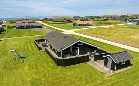 Samuil - 300M to the Fjord: Maison, Toit, Domicile, Chalet, Cabanon, Batiments Jardin, Siding, Cour, Cabane En Rondins, Cabane