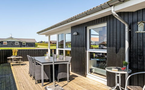 Samuil - 300M to the Fjord: Maison, Toit, Domicile, Chalet, Cabanon, Batiments Jardin, Siding, Cour, Cabane En Rondins, Cabane