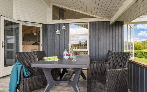 Lucio - 350M to the Fjord: Maison, Toit, Domicile, Chalet, Cabanon, Batiments Jardin, Siding, Cour, Cabane En Rondins, Cabane