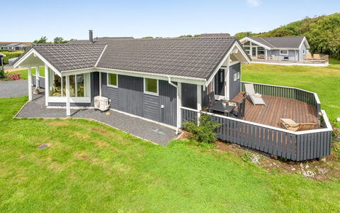 Lucio - 350M to the Fjord: Maison, Toit, Domicile, Chalet, Cabanon, Batiments Jardin, Siding, Cour, Cabane En Rondins, Cabane