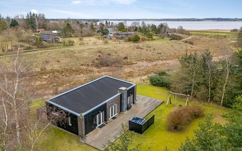 Tenna - 250M to the Fjord: Bleu, Arbuste, Chalet, Couverture De Sol, Jardin, Biens, Ombre, Aménagement Paysager, Ferme, Eco Hôtel