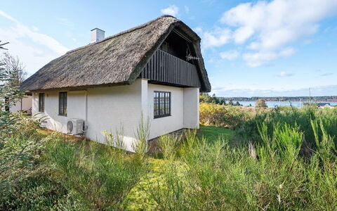 Tordis - 250M to the Fjord: Architecture, Toit, Domicile, Composite, Daylighting, Siding, Allée