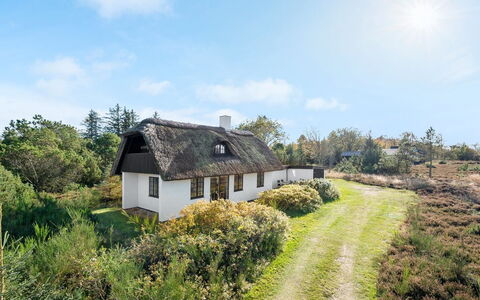 Tordis - 250M to the Fjord: Architecture, Toit, Domicile, Composite, Daylighting, Siding, Allée